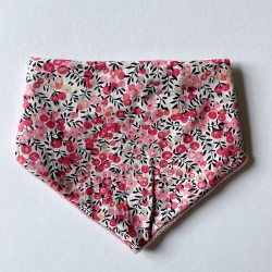 Bandana Bib - fleur rose